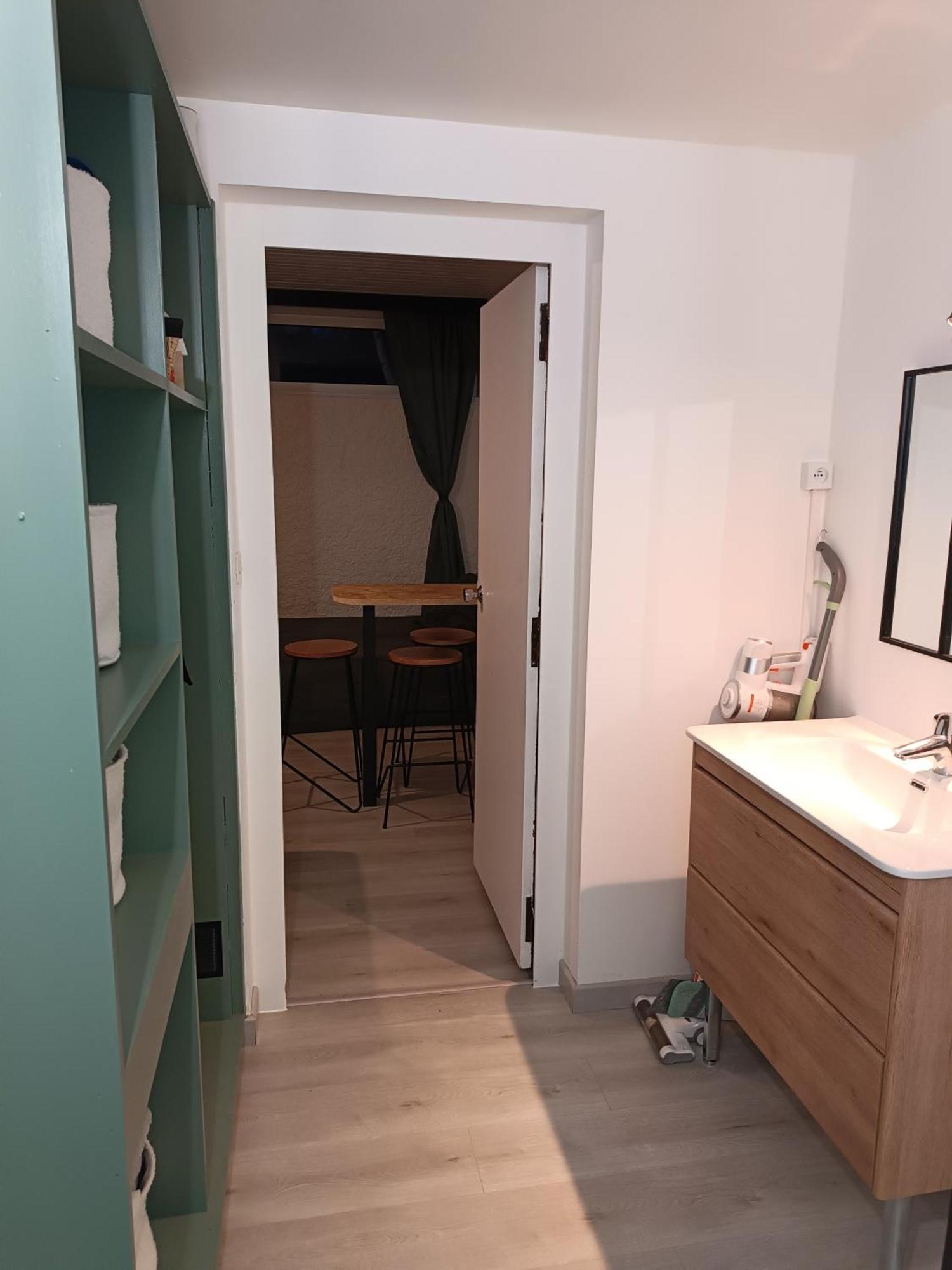 Le Bon Sejour, Studio A 2 Pas Du Futuroscope Chasseneuil-du-Poitou Habitación foto
